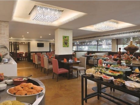 Hotel Ramada Egmore  Restaurant