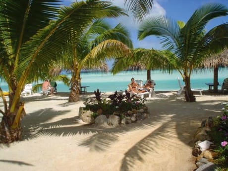 Aitutaki Village_Cooks_Beach