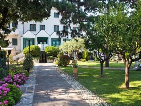 Hotel Ai Pini, Garten