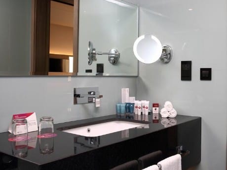 Badezimmerbeispiel des Ramada Encore