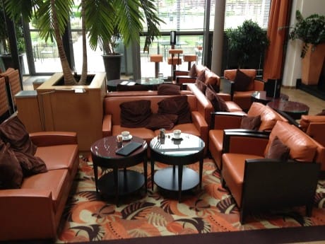 Courtyard by Marriott Hotel - Lounge