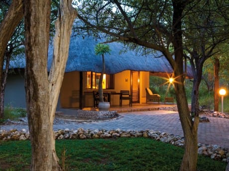 Mushara Lodge_Namibia_Hütte_außen_01