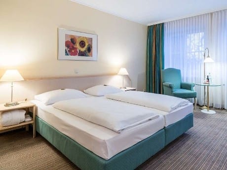 Zimmer, Upstalsboom Emden