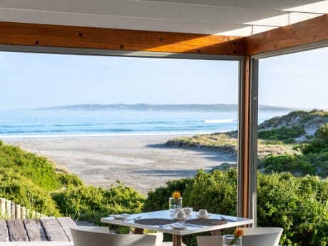 Strandloper Hotel Restaurant