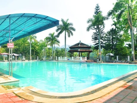 Him Lam Resort Pool
