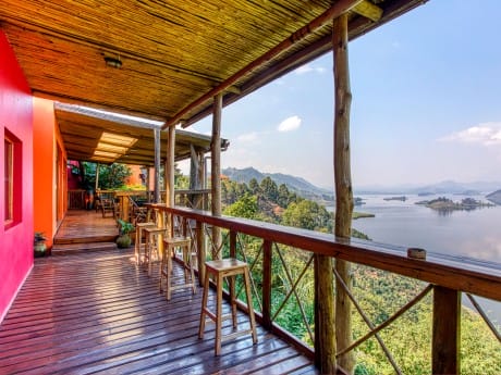 Uganda_Across Africa - Chameleon Hill Fo