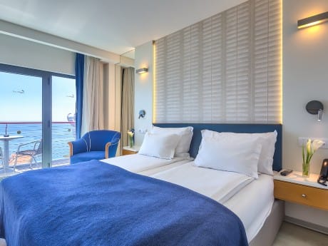 Meerblick-Zimmer, Four Views Monumental