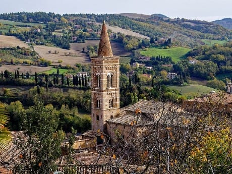 Urbino, Glockenturm