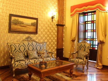 Ecuador_Cuenca_Hotel San Juan_Salon_SAT 