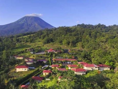 Arenal Volcano Inn - exterior