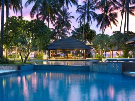 Poolanlage des Holiday Resort Lombok