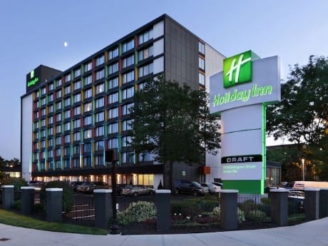 HI Boston Cambridge - exterior