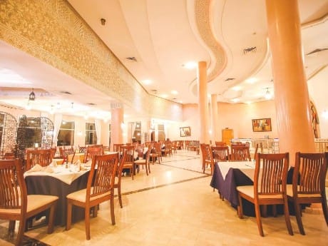 Hotel Menzeh Dalia, Restaurant