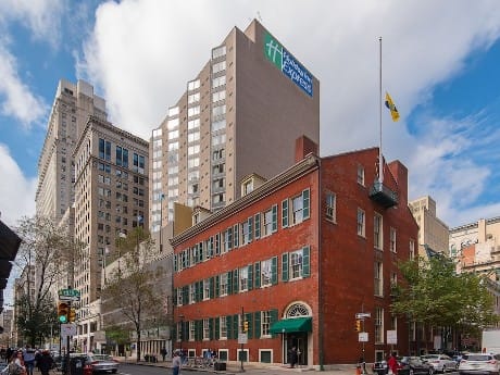 Holiday Inn Express PHL - exterior