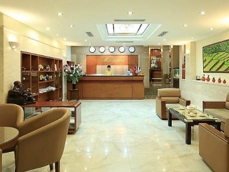 Moon View Hotel  Lobby