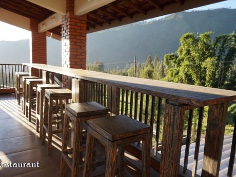 Restaurant mit Ausblick im Bromo Terrace