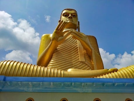 Goldener Buddha, Tempel von Dambulla