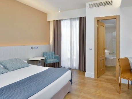 Zimmerbeispiel im Sol Torremolinos 