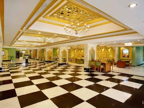 Die Lobby des Clarks Shiraz