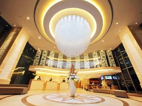 Die Lobby im EdenStar Saigon Hotel